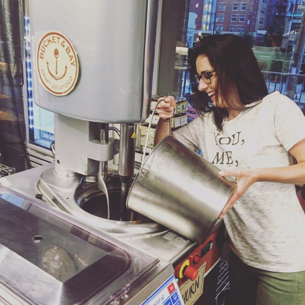 churning-gelato-bucket-and-bay