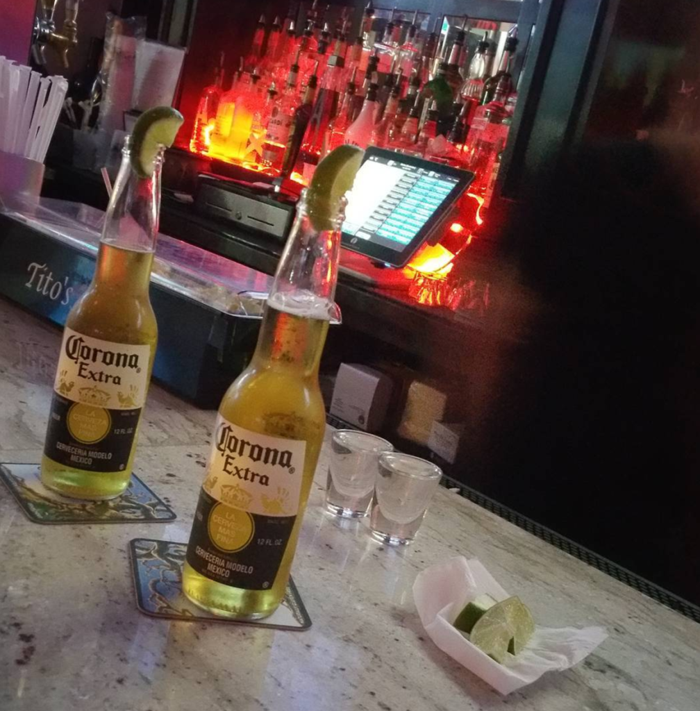 hotel-victor-bar-and-grill