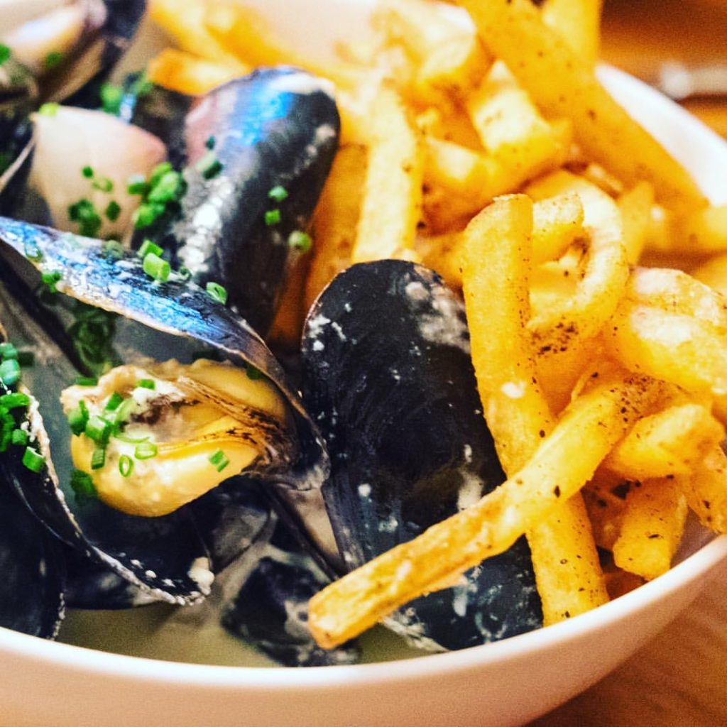 bin-14-mussels