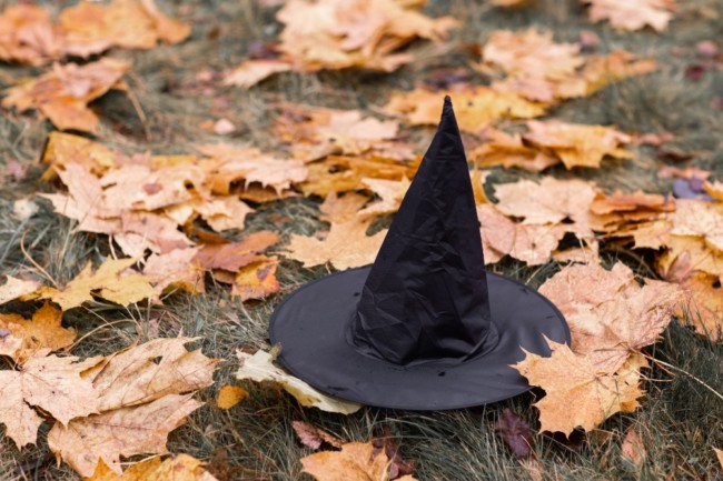 witch history halloween
