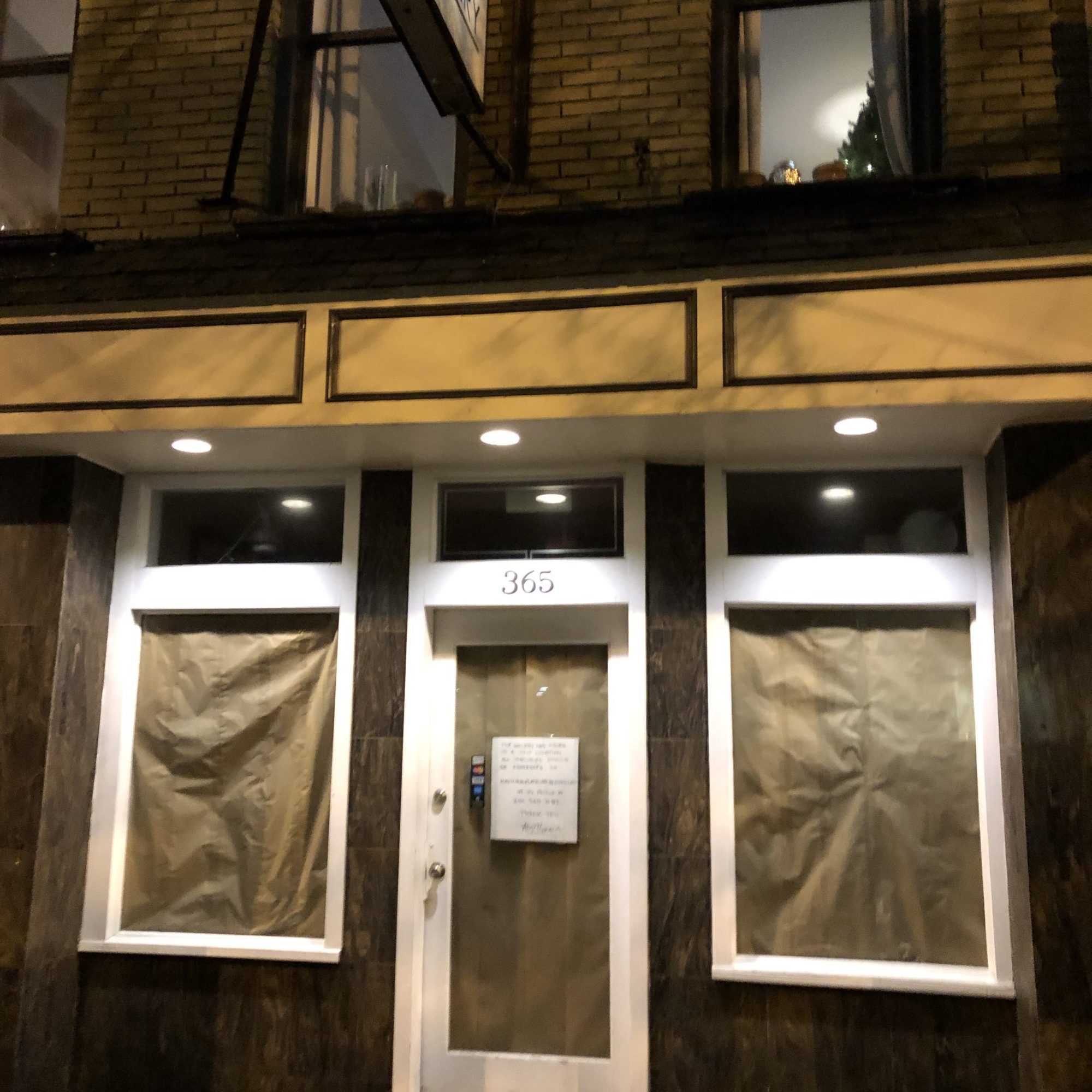 gallery closed