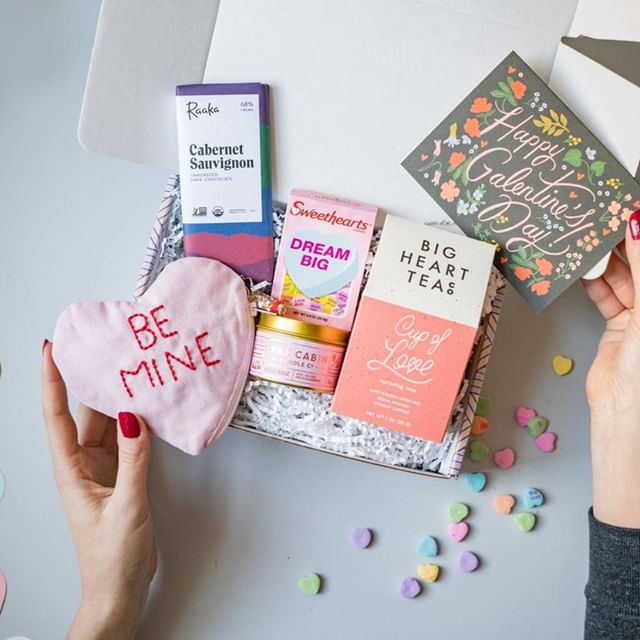 Happy Box Store Galentine's Day box