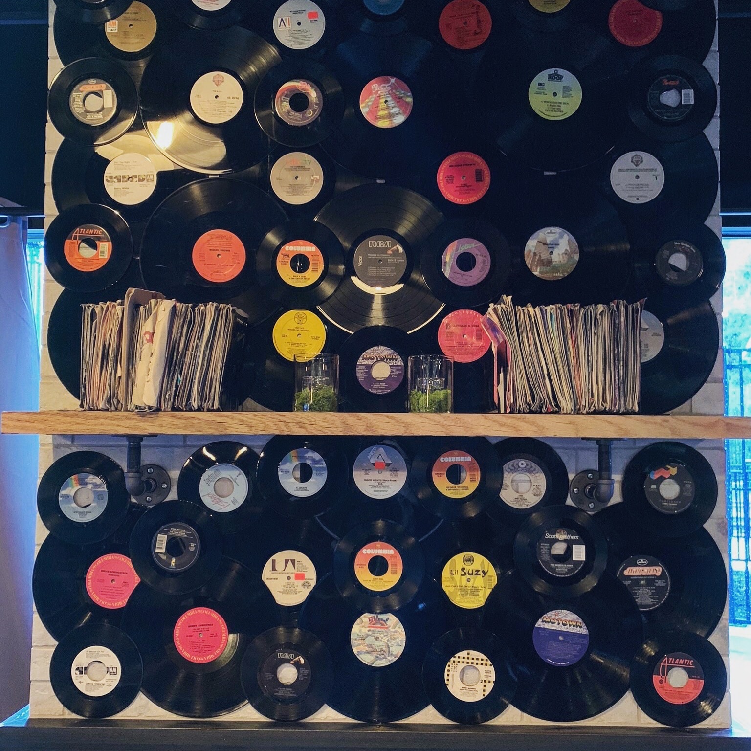 prive record wall