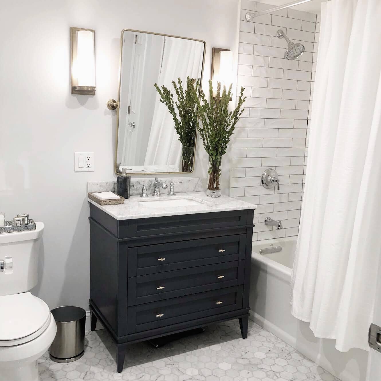 julie rob bathroom
