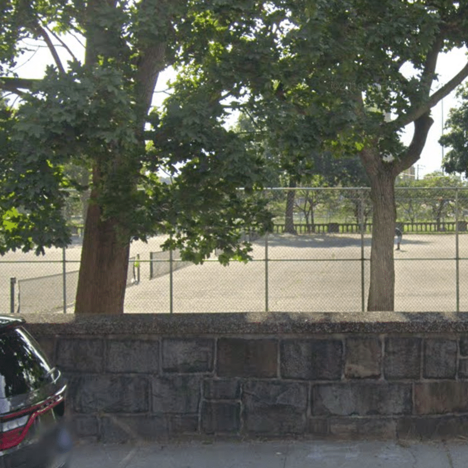 pershing park tennis courts