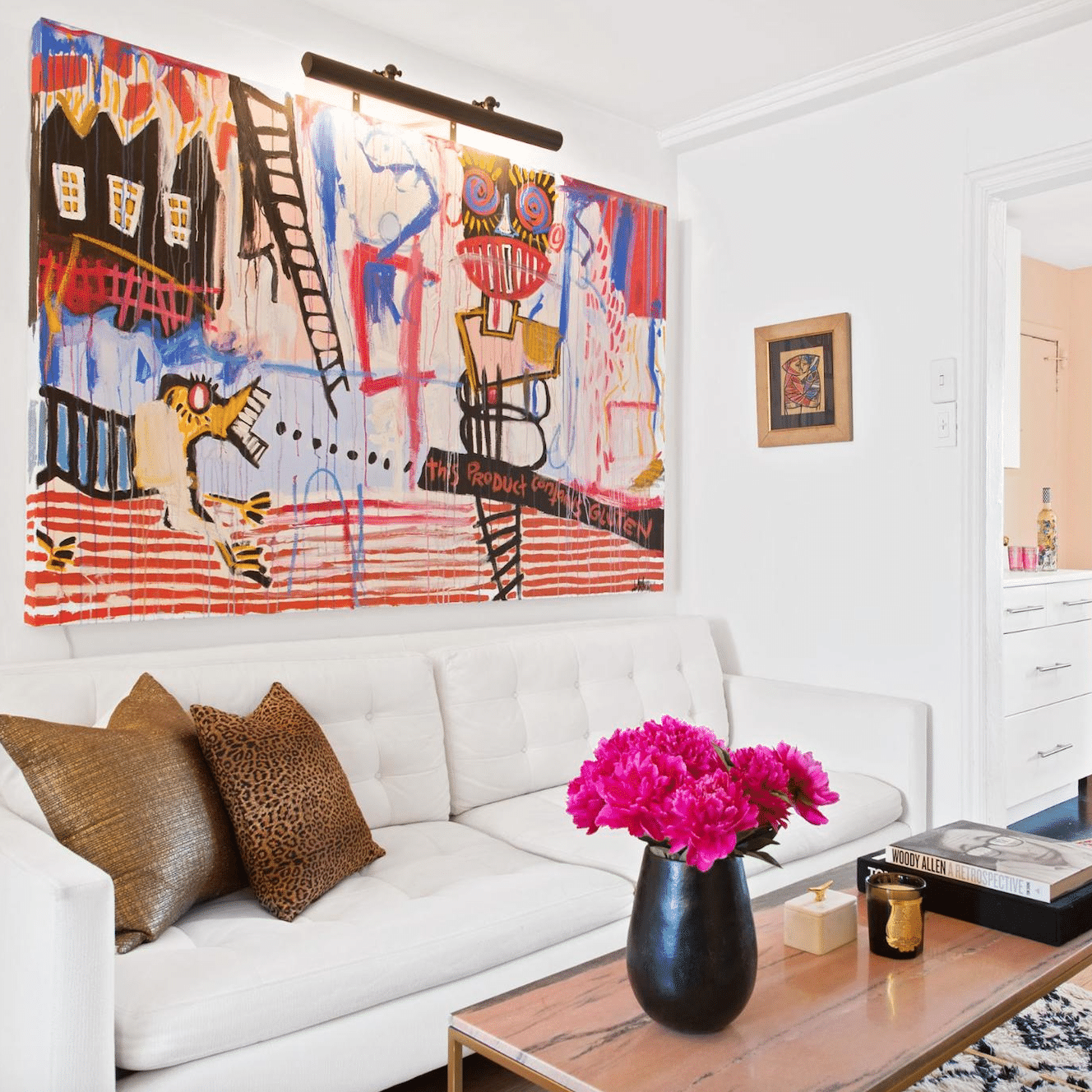 antoinette living room