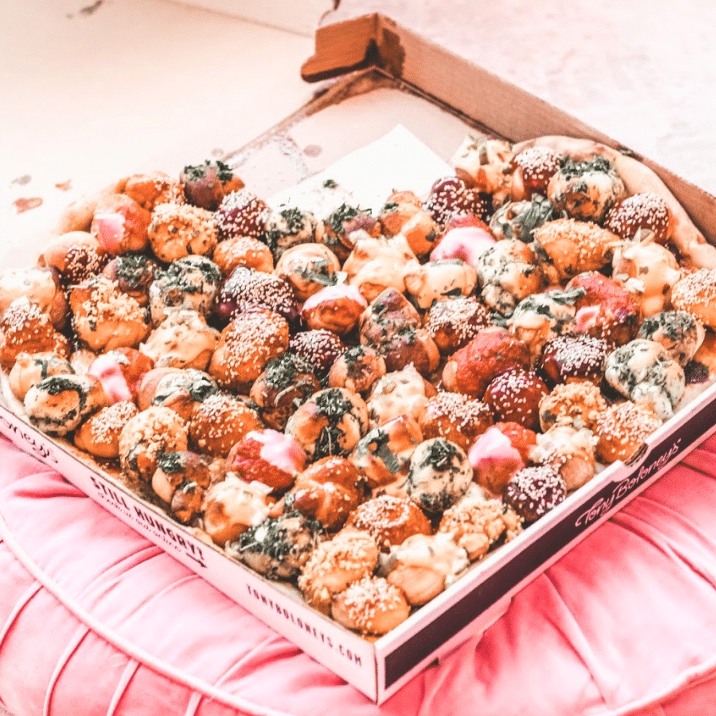 galentines day garlic knots