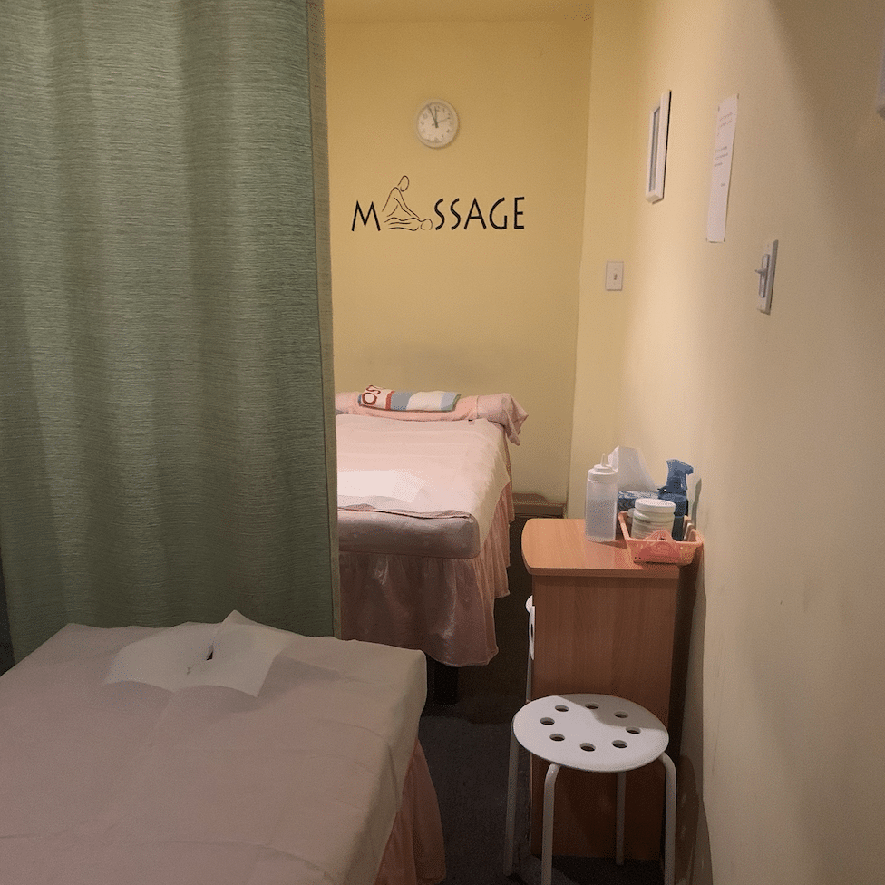 massage table moonlight spa