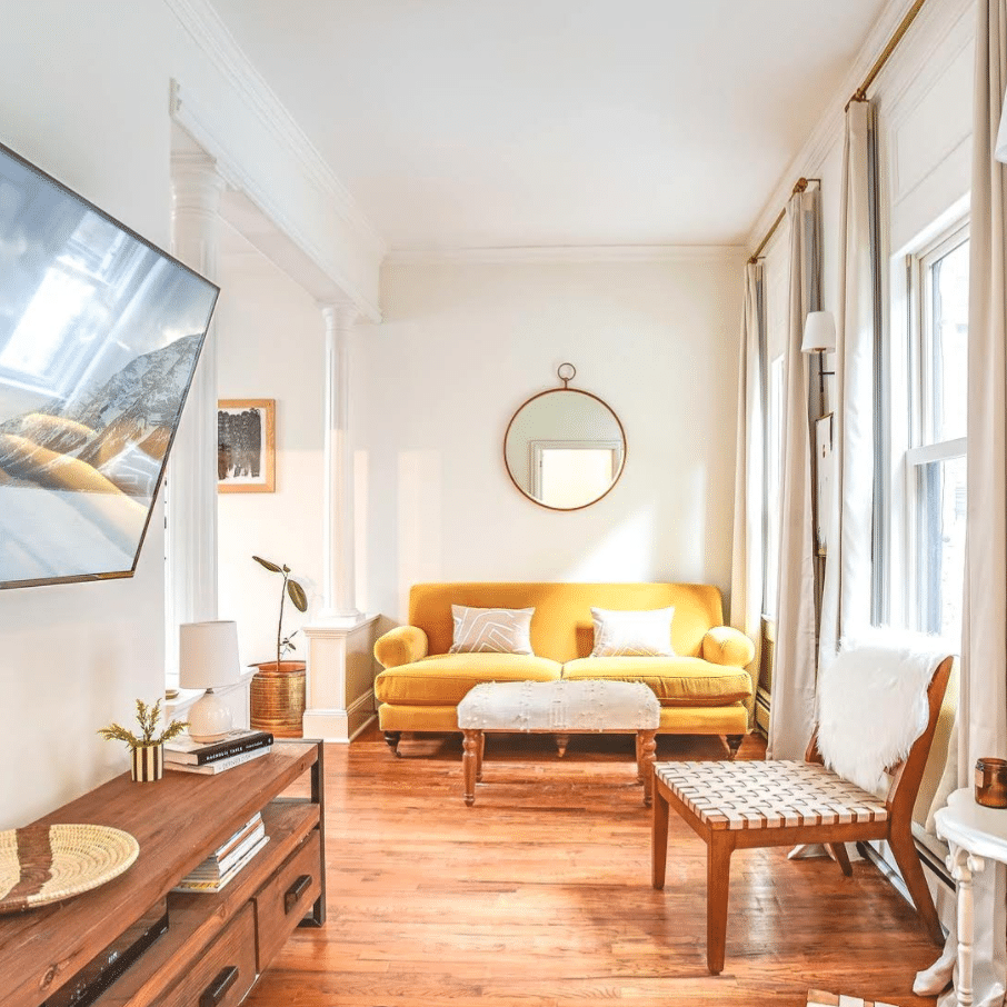 jersey city carriage house living room