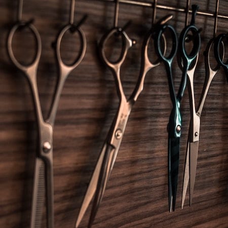 man hair cut home scissors