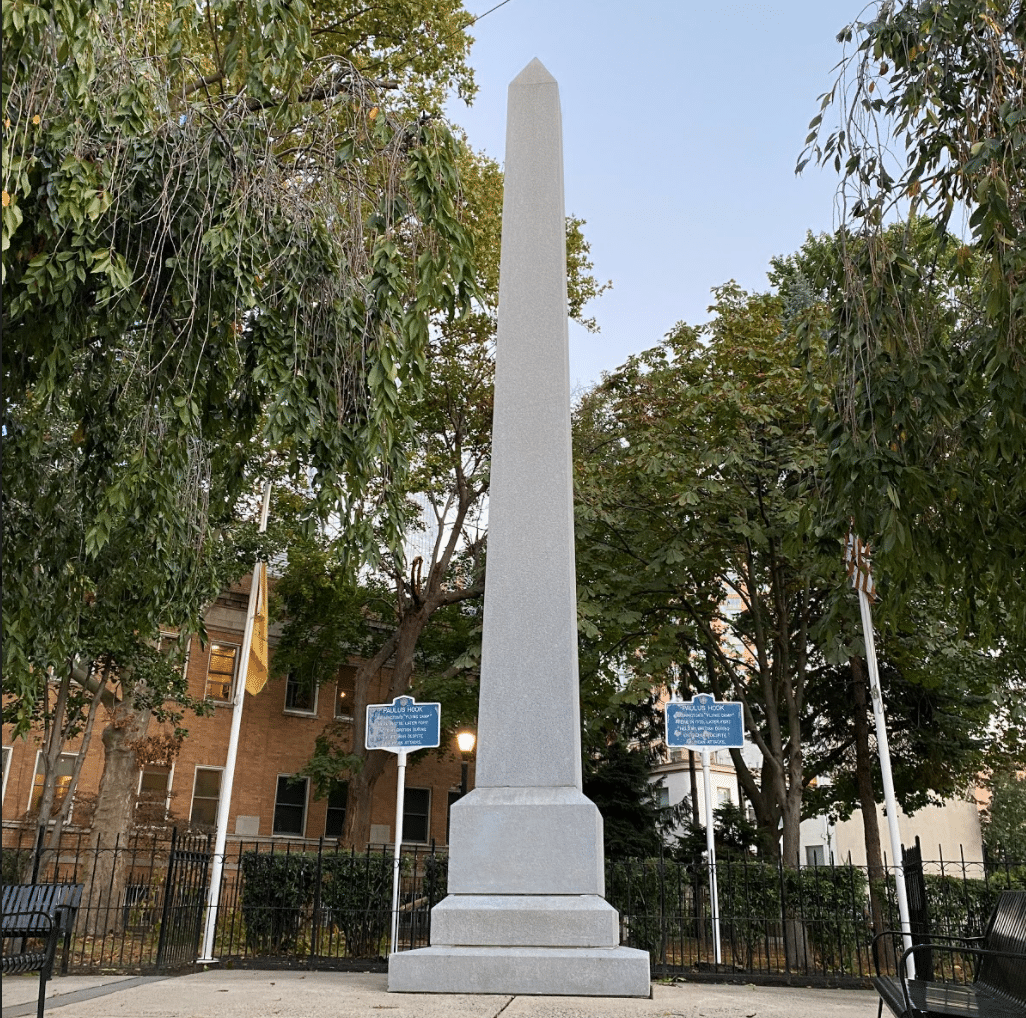 Paulus Hook Monument