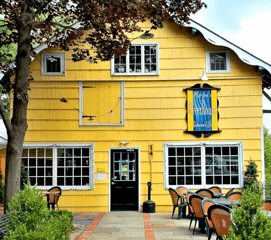 Martine's RiverHouse Restaurant