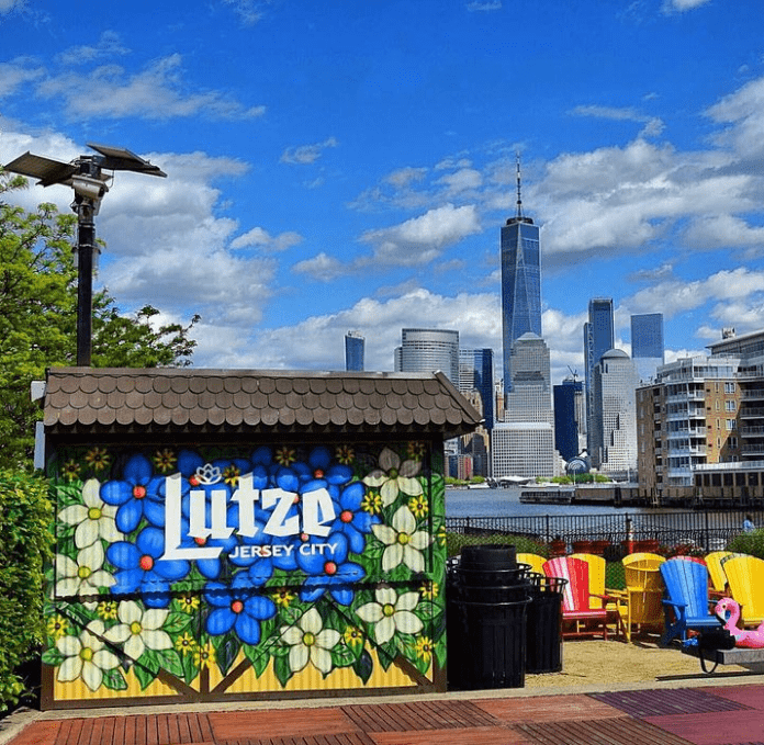 the lutze sign harborside