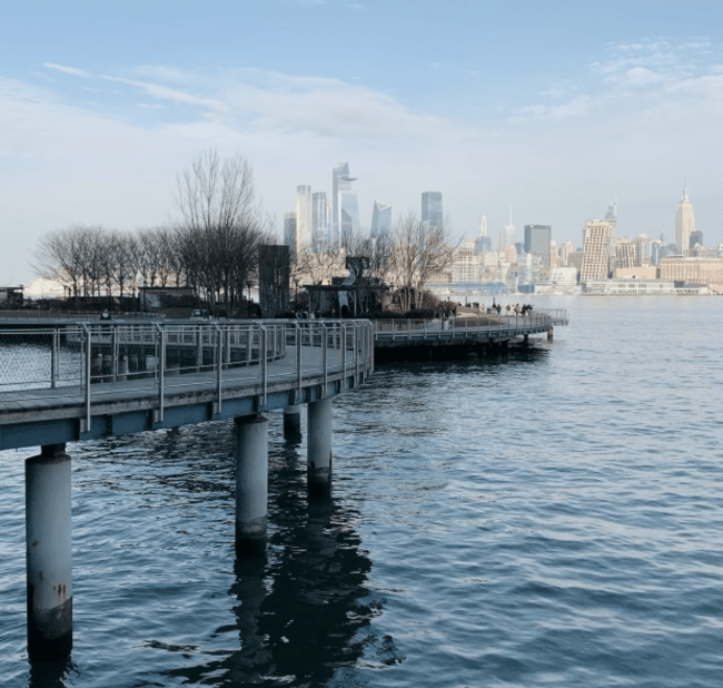 paddleboarding-date-rescue-hoboken