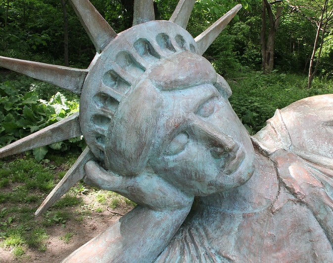 reclining liberty