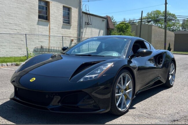 Lotus exterior