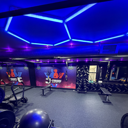 J-Train Studio